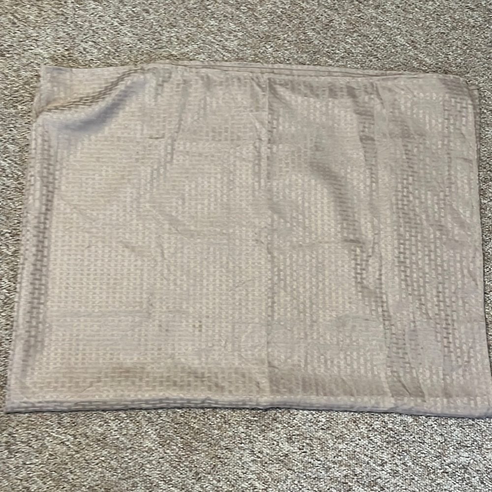 52x70 NWOT tan pattern table cloth